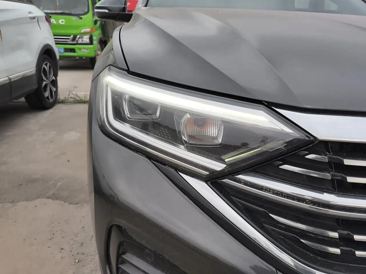Volkswagen Sagitar 2023 300TSI DSG Excellence Edition — миниатюра 7