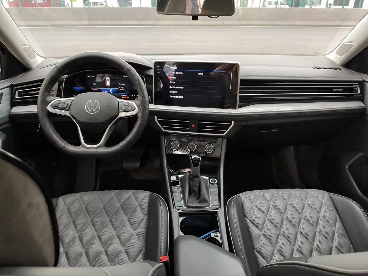 Volkswagen Sagitar 2023 300TSI DSG Excellence Edition — миниатюра 9