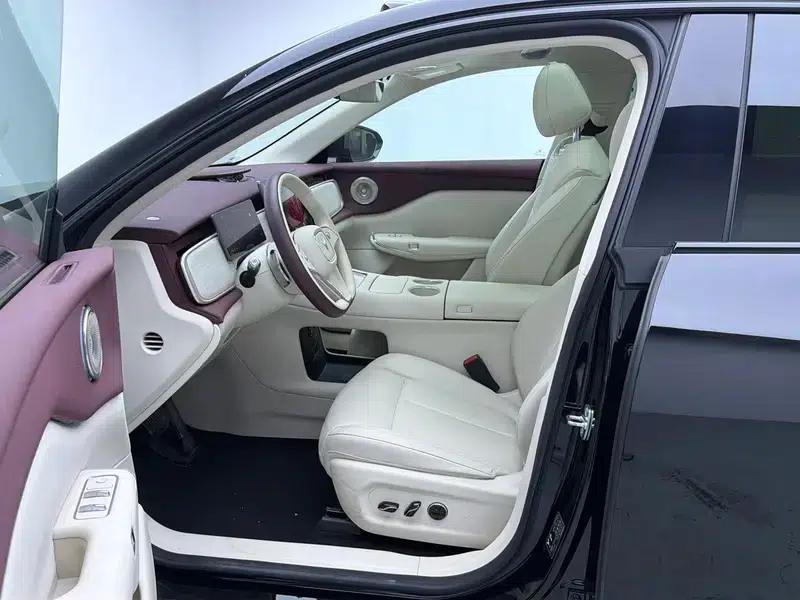 Voyah 2025 Four-Wheel Drive Qiankun Edition — миниатюра 17