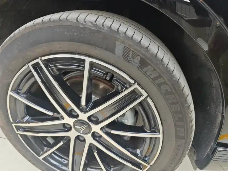 Voyah 2025 Four-Wheel Drive Qiankun Edition — миниатюра 21