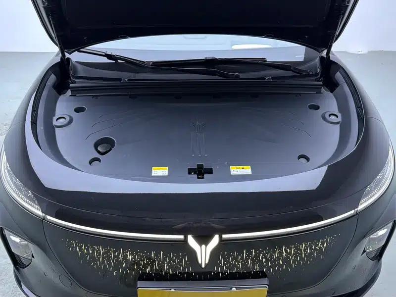 Voyah 2025 Four-Wheel Drive Qiankun Edition — миниатюра 10