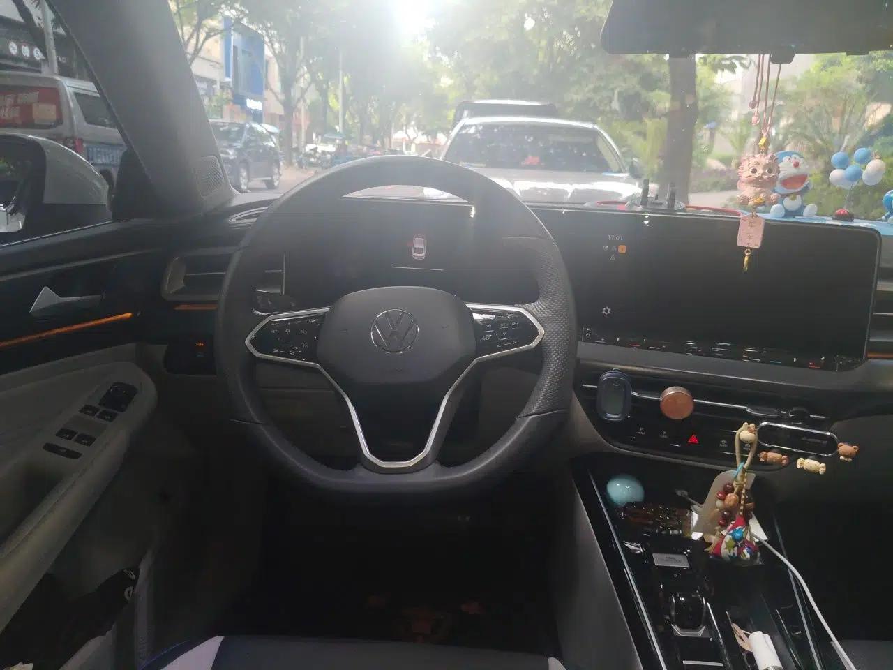 Volkswagen Lamando 2023 Lavida L 280TSI DSG Cool & Spicy Edition — миниатюра 10