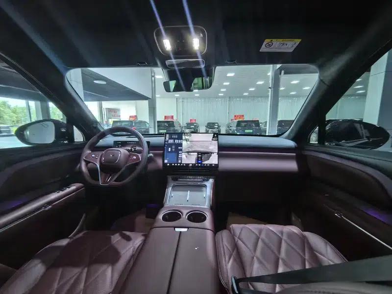 Voyah Taishan PHEV 2026 Max+ Edition — миниатюра 4
