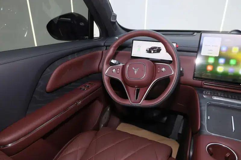 Voyah Taishan PHEV 2026 Max+ Edition — миниатюра 21