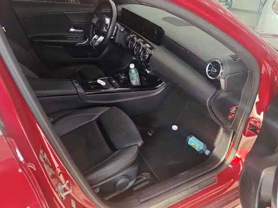 2020 Mercedes-Benz A-Class A 180 L Sport Sedan — миниатюра 8