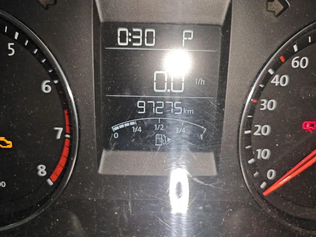 Volkswagen Polo 2014 1.4L Automatic Comfort Edition — миниатюра 12