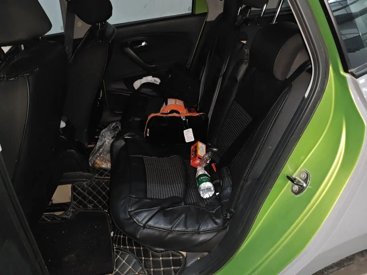 Volkswagen Polo 2014 1.4L Automatic Comfort Edition — миниатюра 17