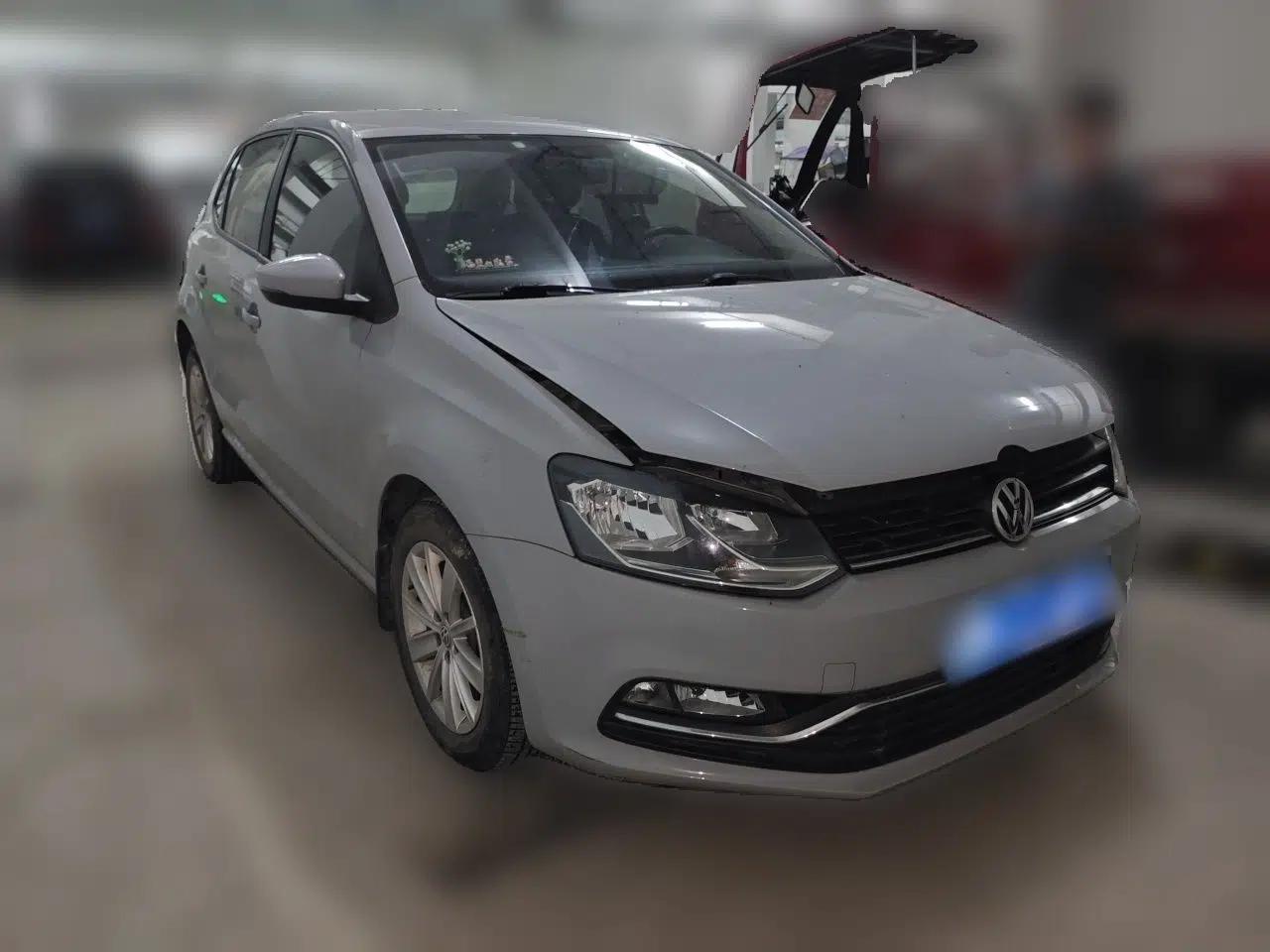 Volkswagen Polo 2014 1.4L Automatic Comfort Edition — миниатюра 3
