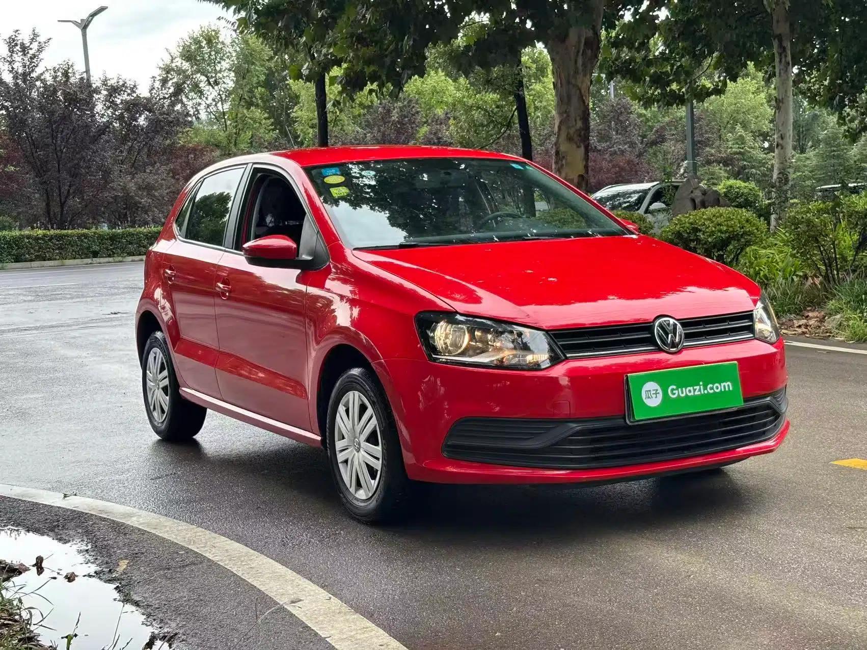 Volkswagen Polo 2016 1.4L Manual Fashion Model — миниатюра 3