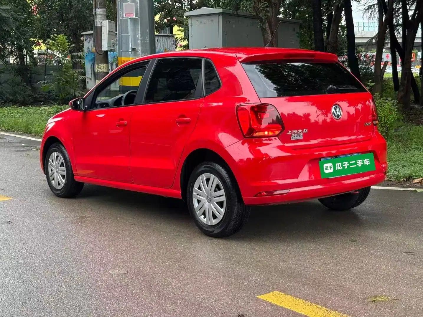 Volkswagen Polo 2016 1.4L Manual Fashion Model — миниатюра 4