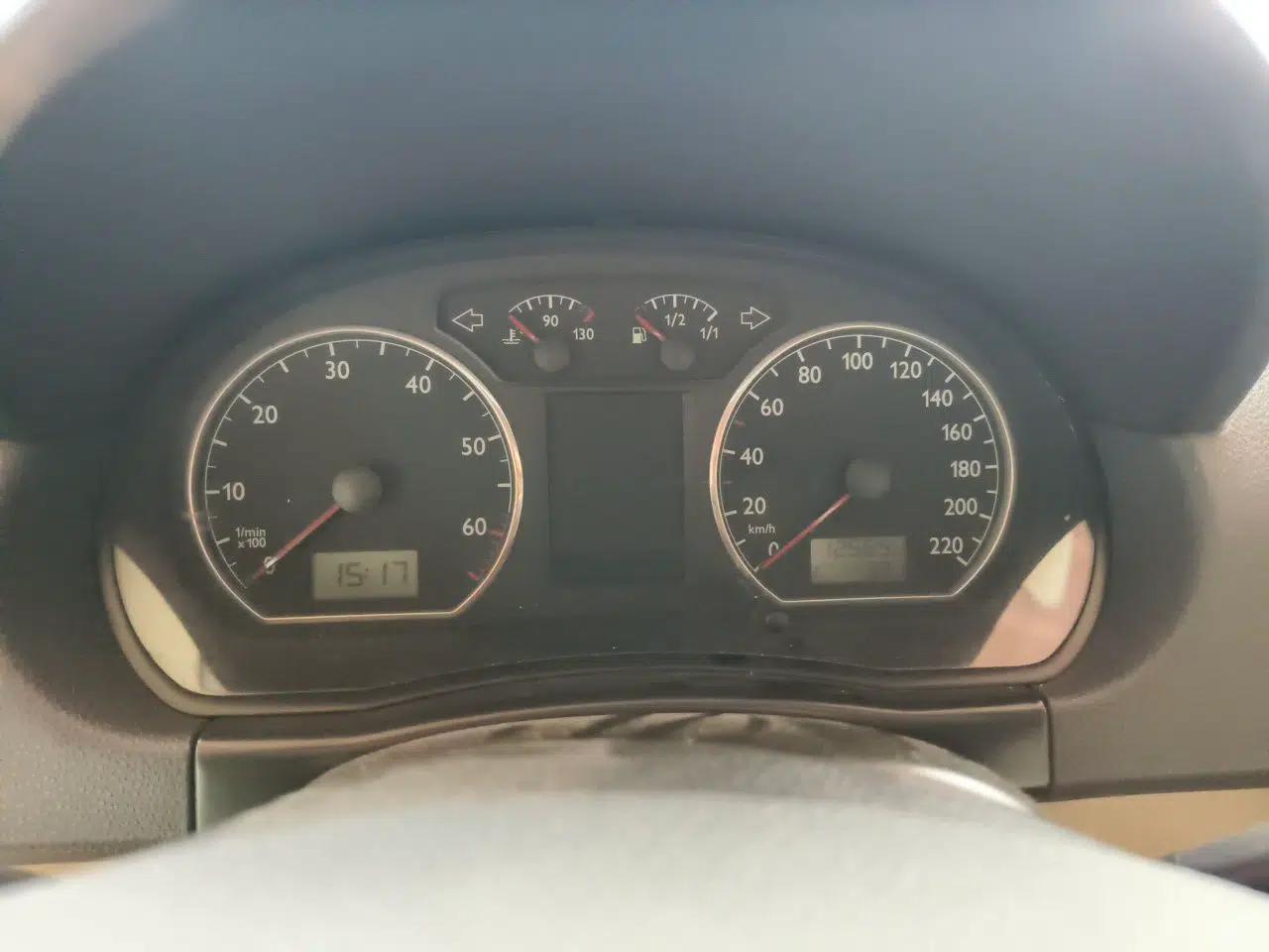 Volkswagen Polo 2009 Jingqu 1.4L Automatic Elegant Edition — миниатюра 11