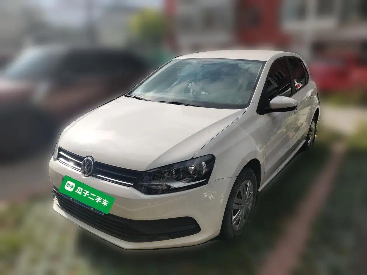 Volkswagen Polo 2016 1.4L Automatic Trendy Model — миниатюра 1