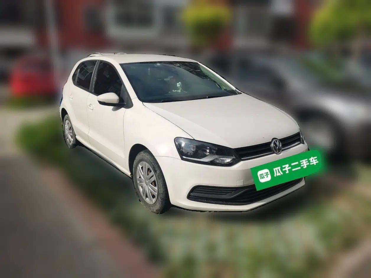 Volkswagen Polo 2016 1.4L Automatic Trendy Model — миниатюра 3