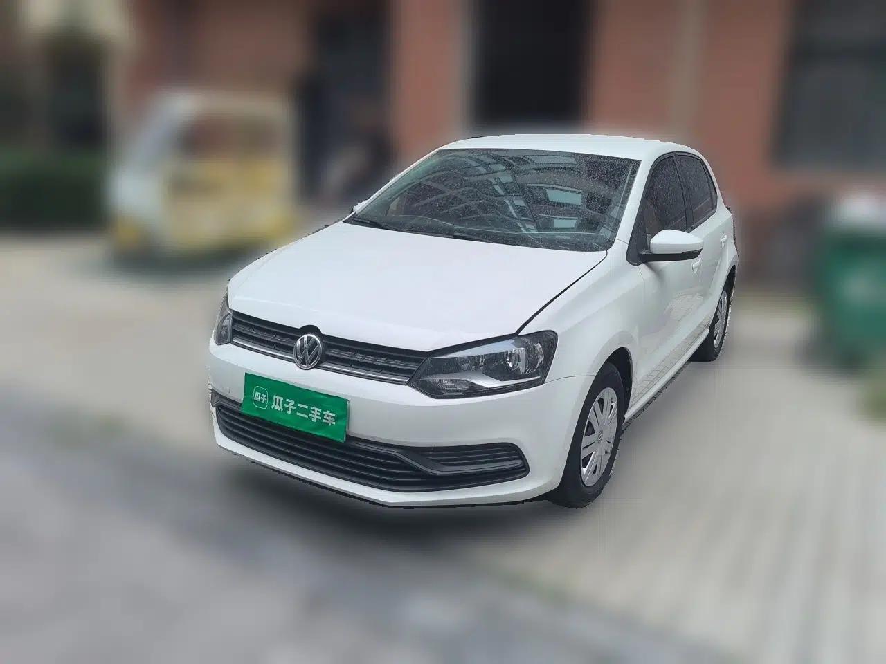 Volkswagen Polo 2016 1.4L Manual Fashion Model — миниатюра 1