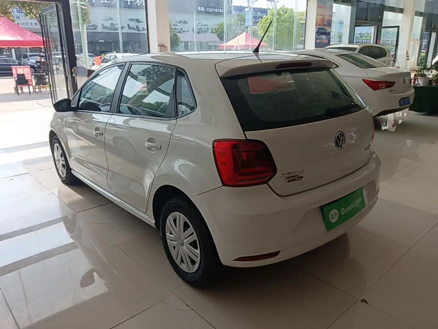 Volkswagen Polo 2018 1.5L Automatic Advanced Driving Model — миниатюра 4