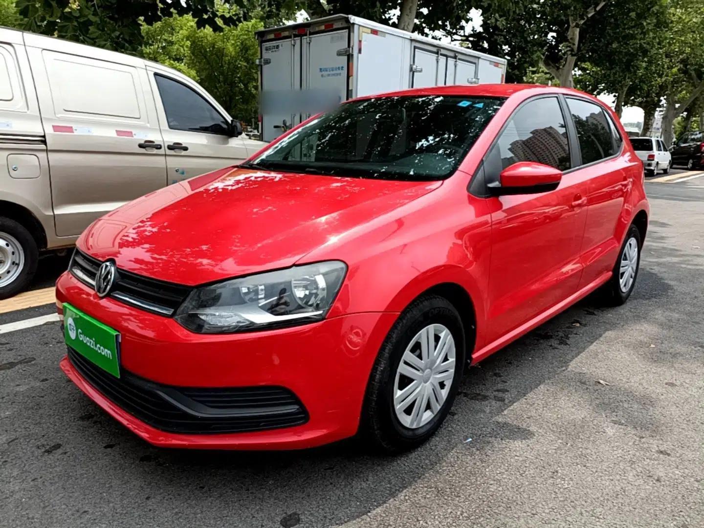 Volkswagen Polo 2018 1.5L Manual Drive-Comfort Model — миниатюра 1