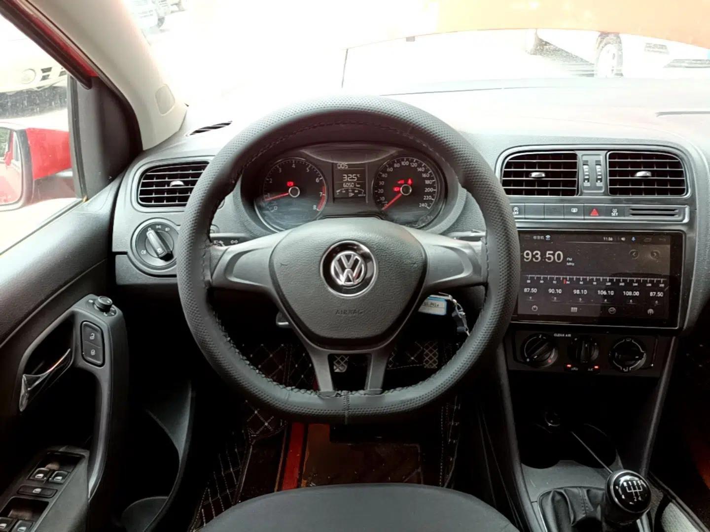 Volkswagen Polo 2018 1.5L Manual Drive-Comfort Model — миниатюра 13