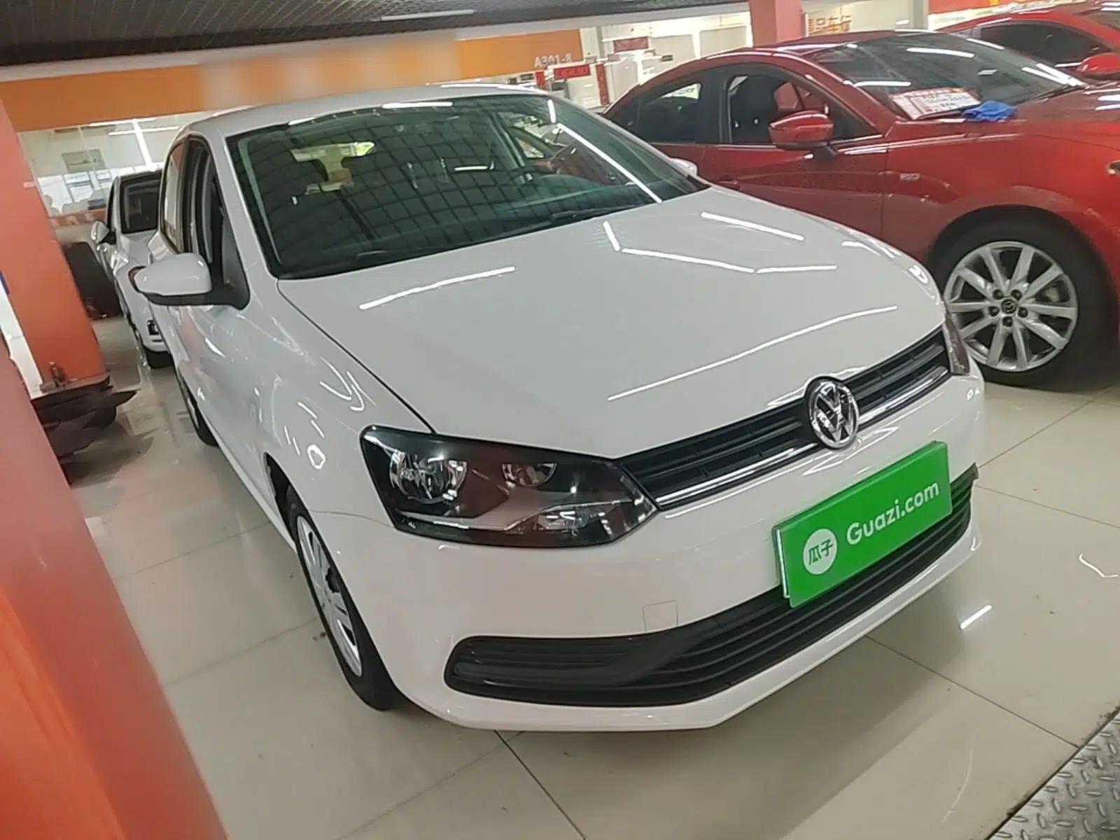Volkswagen Polo 2018 1.5L Manual Drive-Comfort Model — миниатюра 3