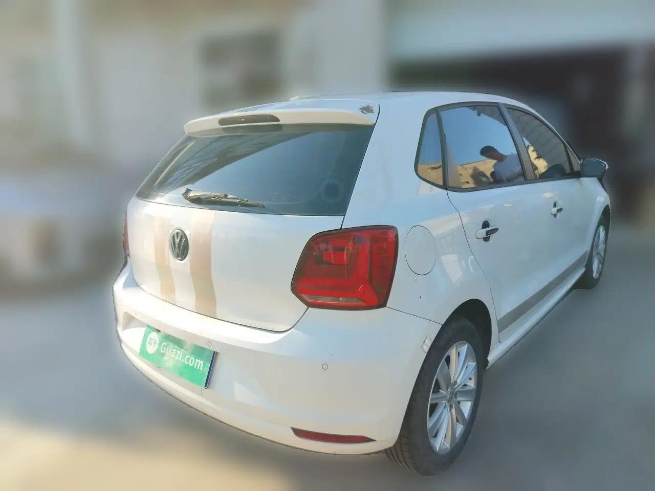 Volkswagen Polo 2014 1.6L Automatic Comfort Edition — миниатюра 6