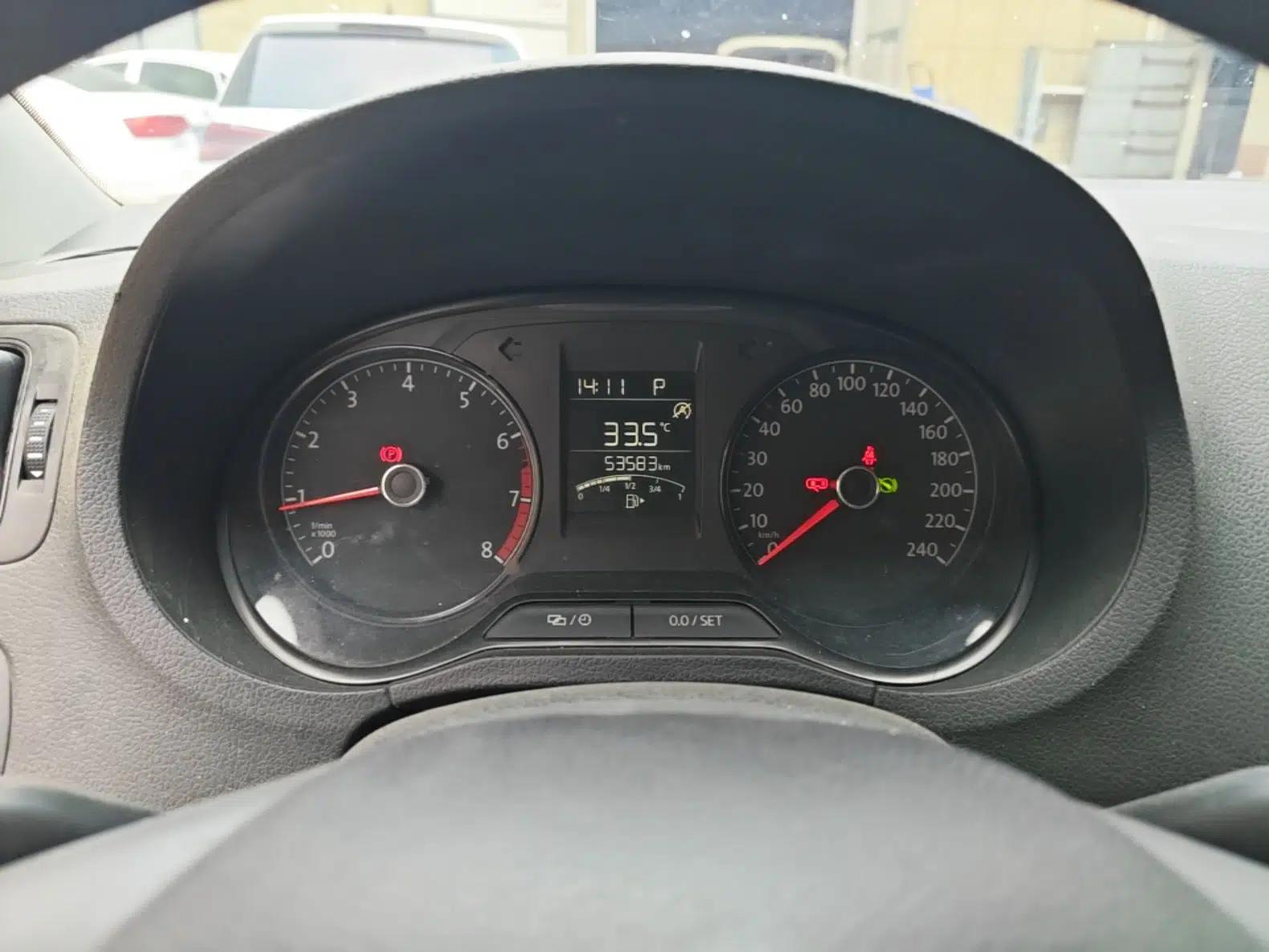 Volkswagen Polo 2018 1.5L Automatic Advanced Driving Model — миниатюра 14