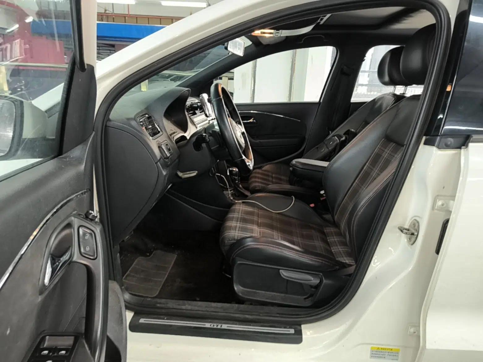 Volkswagen Polo 2015 1.4TSI GTI — миниатюра 18