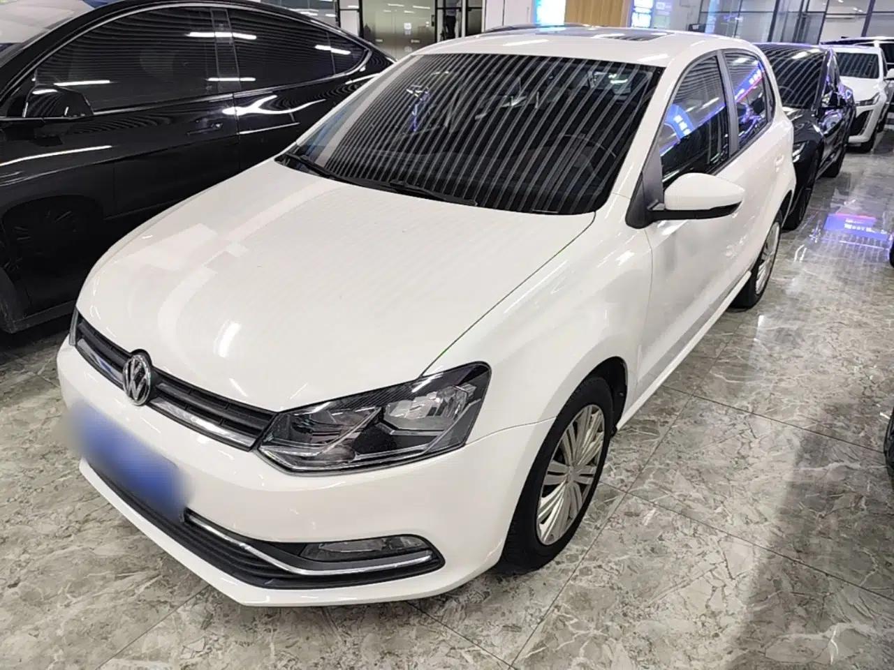 Volkswagen Polo 2018 1.5L Automatic Enjoyment Model — миниатюра 1