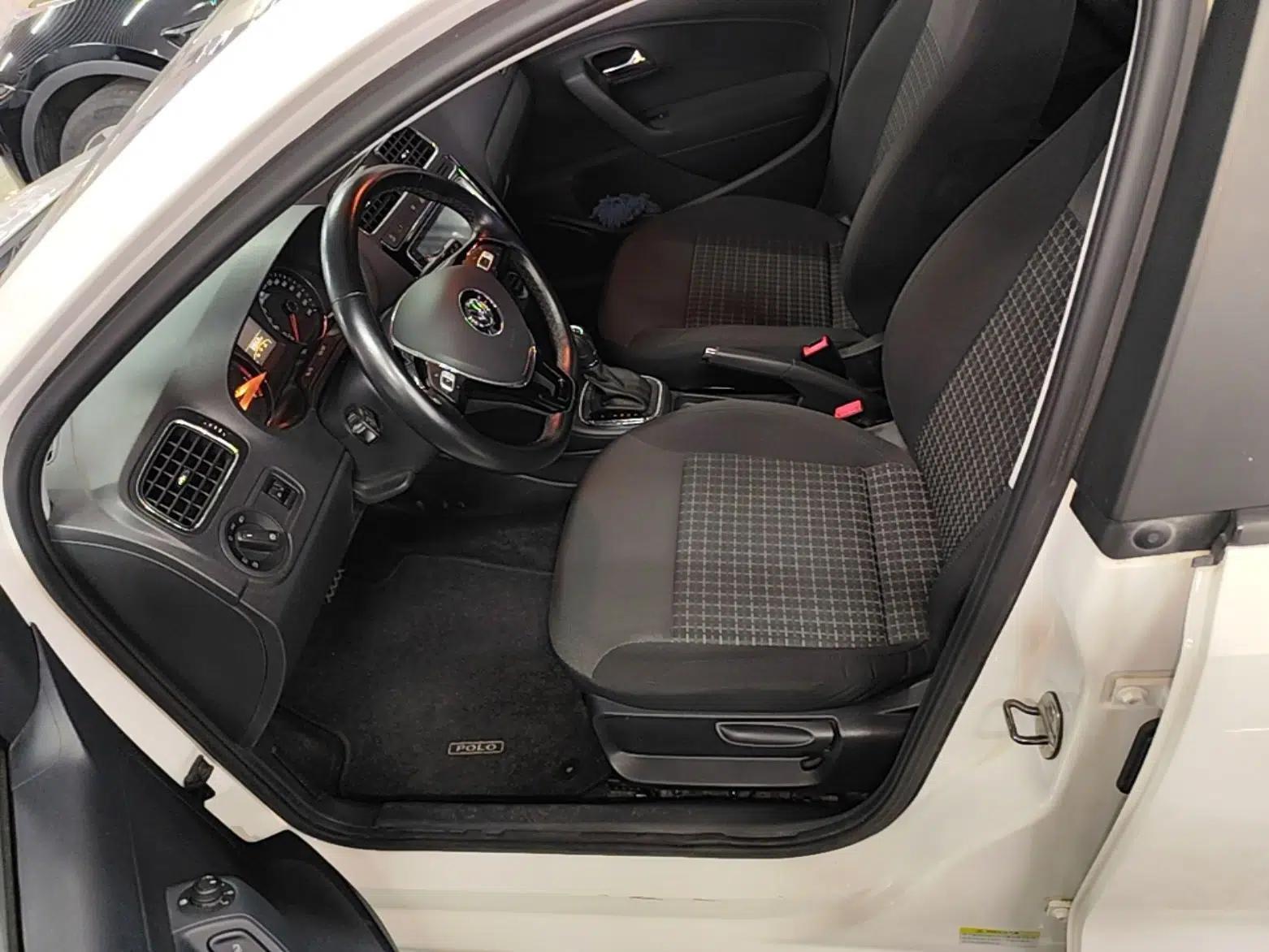 Volkswagen Polo 2018 1.5L Automatic Enjoyment Model — миниатюра 22