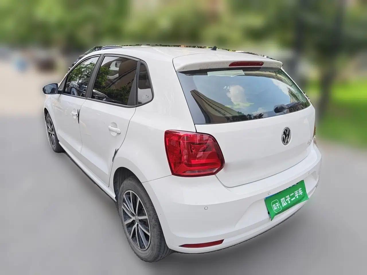Volkswagen Polo 2018 1.5L Automatic Enjoyment Model — миниатюра 4