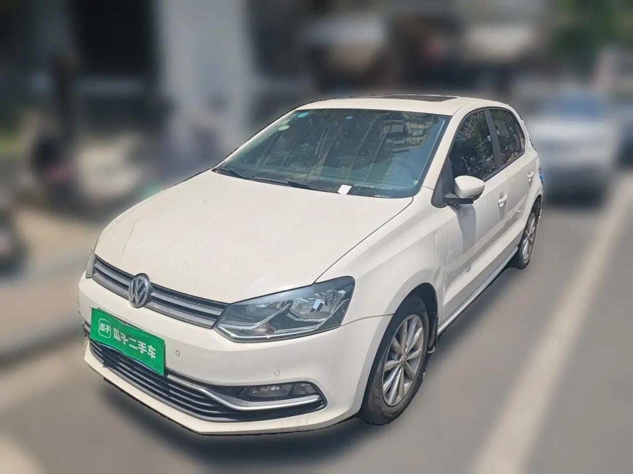 Volkswagen Polo 2014 1.6L Automatic Luxury Edition — миниатюра 1