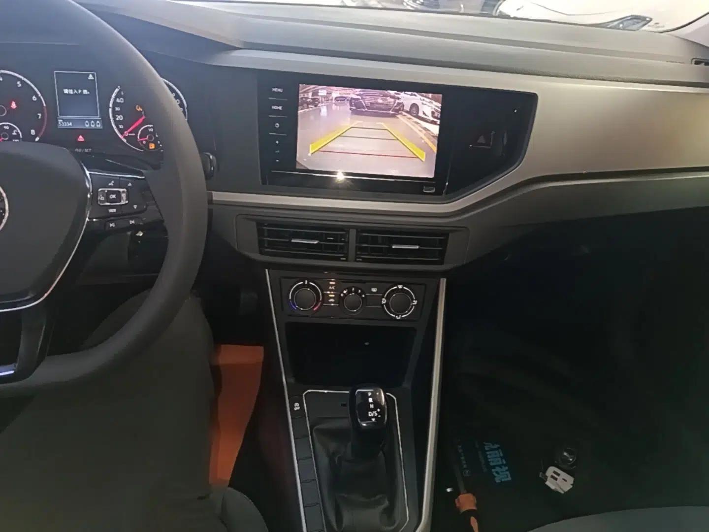 Volkswagen Polo 2021 Plus 1.5L Automatic Panoramic Enjoyment Edition — миниатюра 15