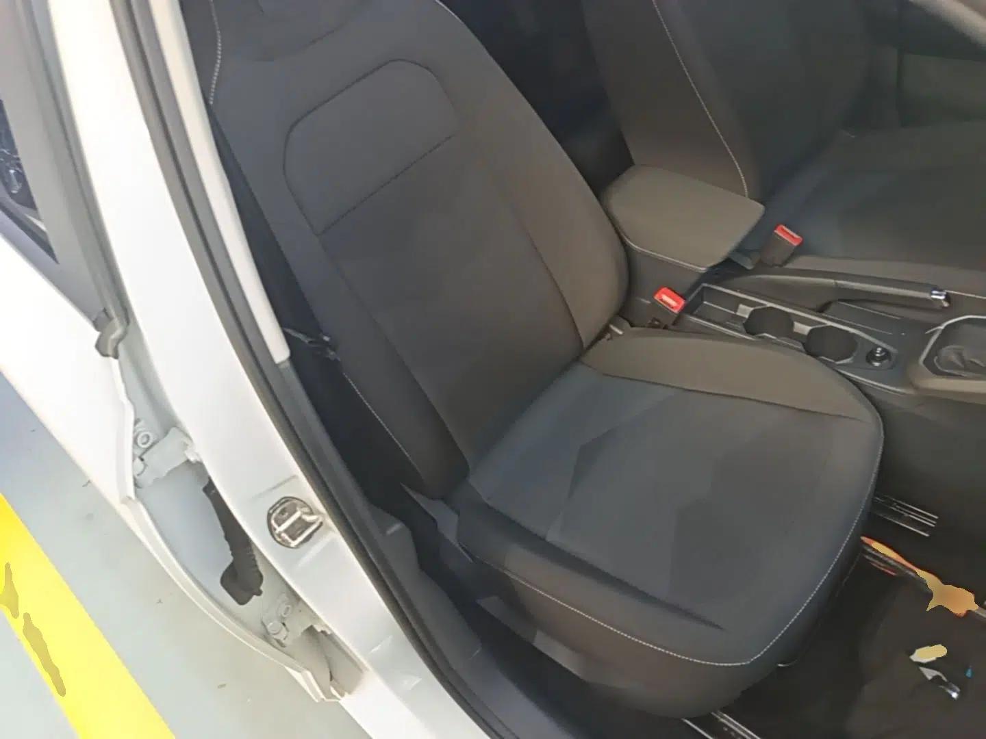 Volkswagen Polo 2021 Plus 1.5L Automatic Panoramic Enjoyment Edition — миниатюра 19