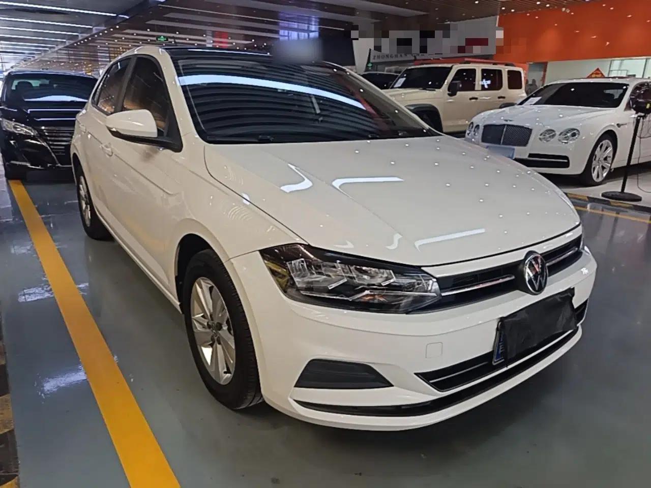 Volkswagen Polo 2021 Plus 1.5L Automatic Panoramic Enjoyment Edition — миниатюра 3