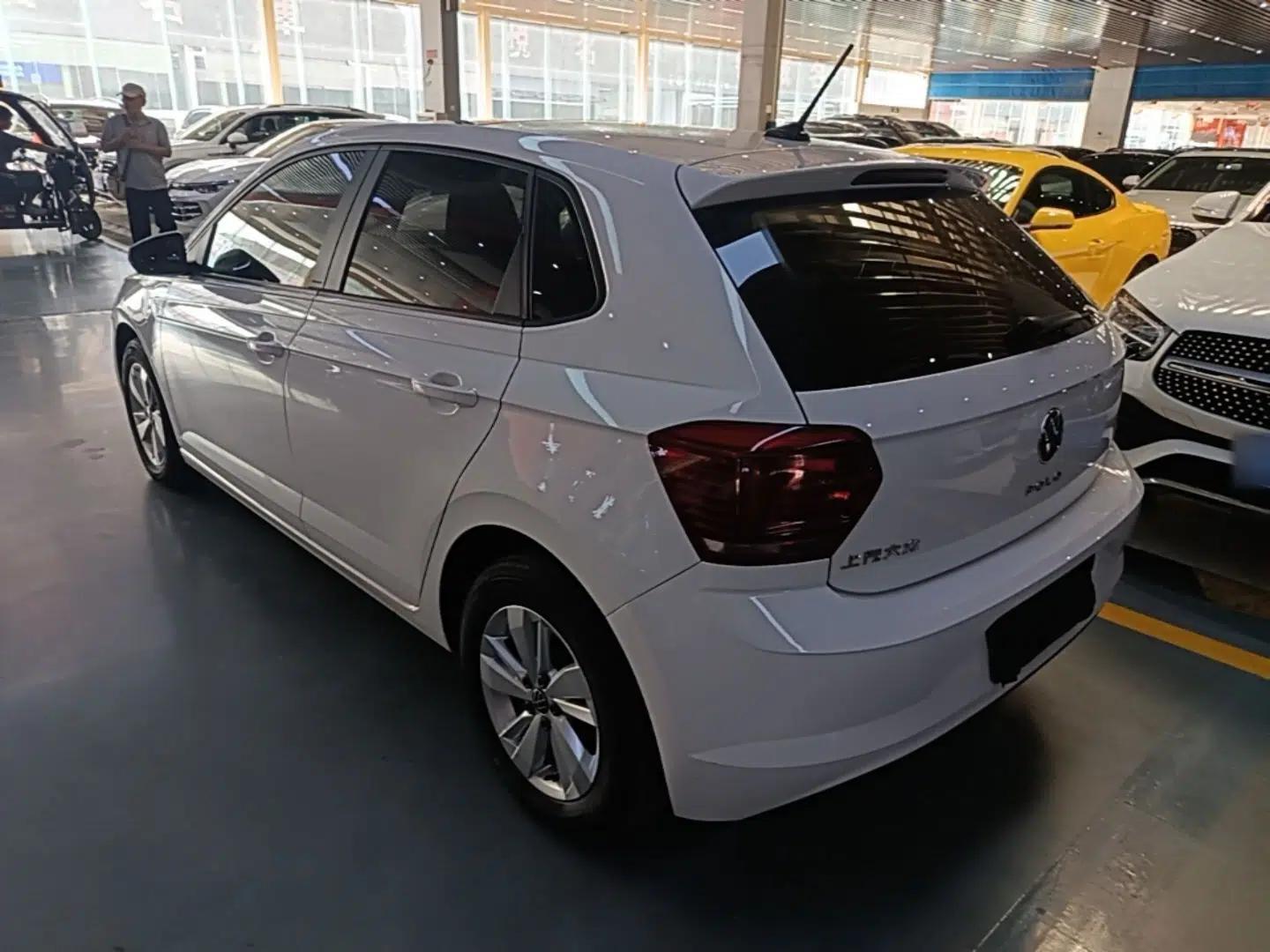 Volkswagen Polo 2021 Plus 1.5L Automatic Panoramic Enjoyment Edition — миниатюра 4