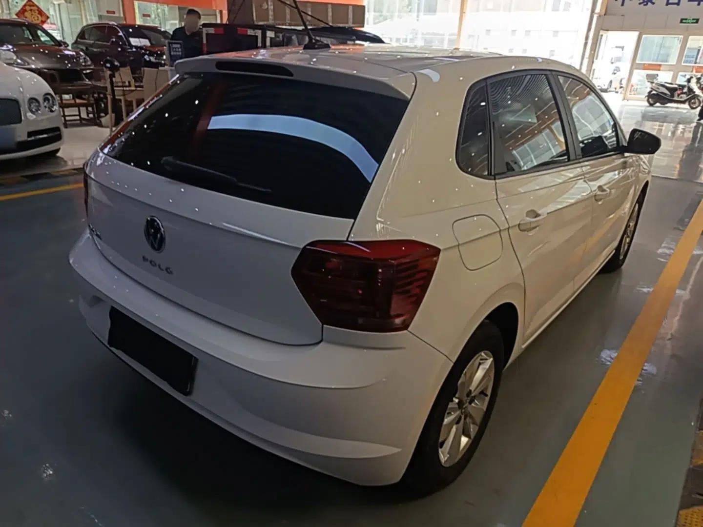 Volkswagen Polo 2021 Plus 1.5L Automatic Panoramic Enjoyment Edition — миниатюра 6