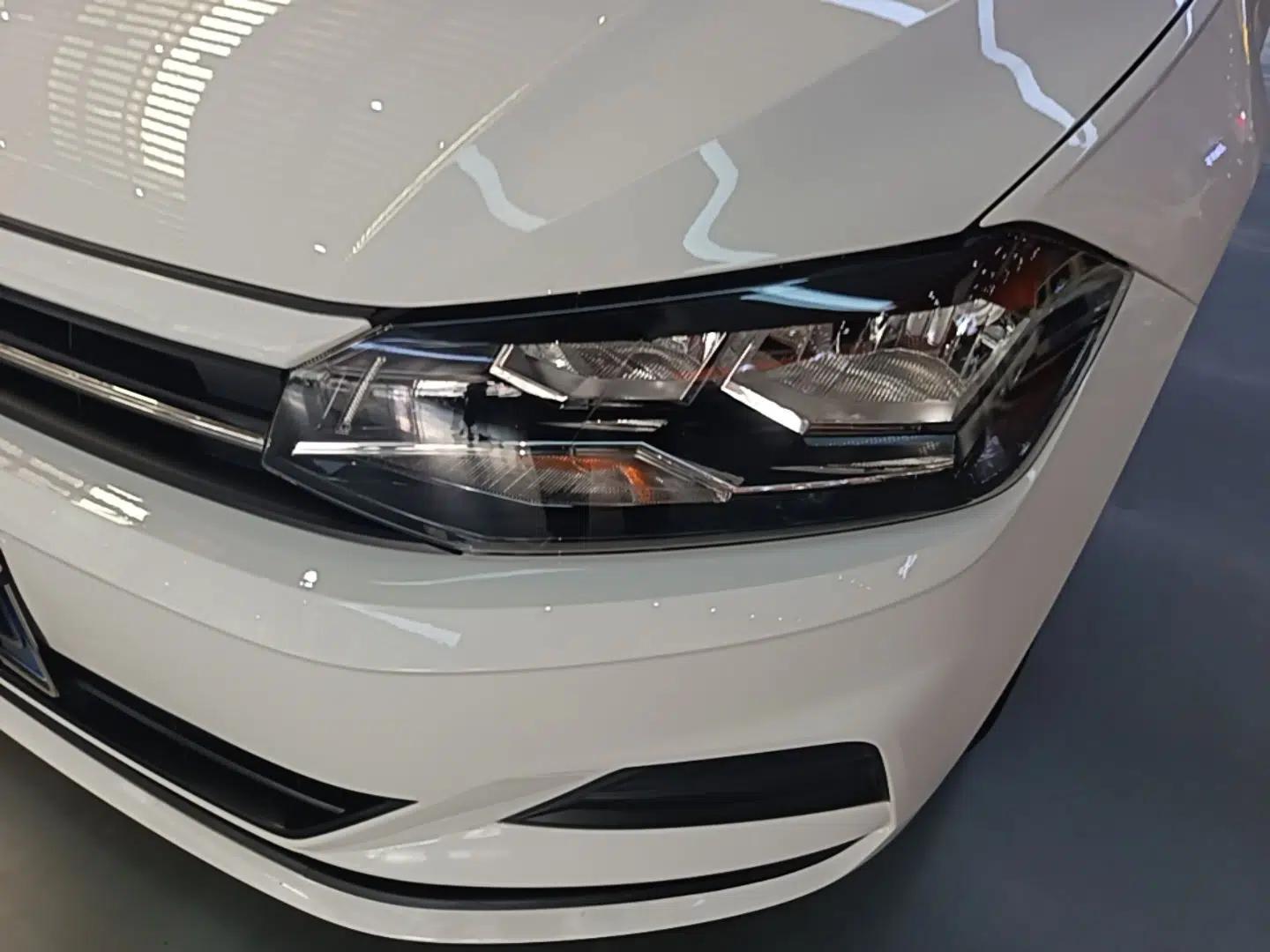 Volkswagen Polo 2021 Plus 1.5L Automatic Panoramic Enjoyment Edition — миниатюра 8
