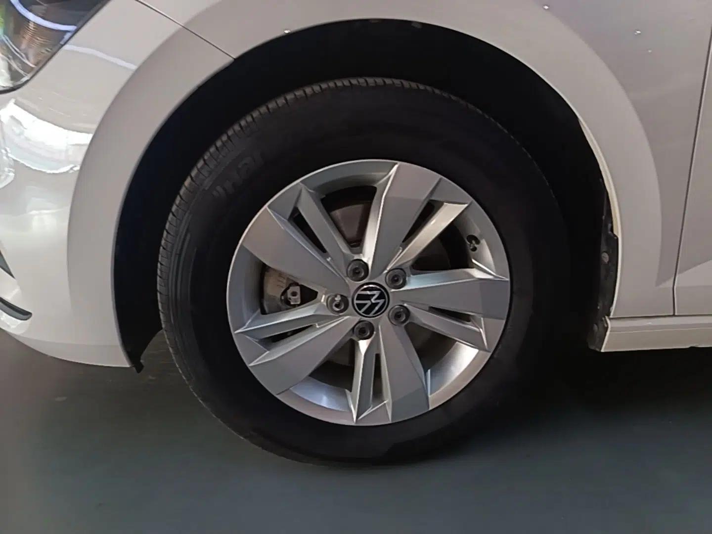 Volkswagen Polo 2021 Plus 1.5L Automatic Panoramic Enjoyment Edition — миниатюра 10