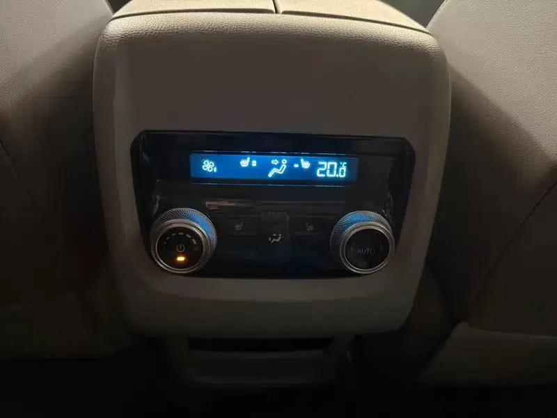 Lingyu 2021 EcoBoost 225 6-seater Premium Model — миниатюра 7