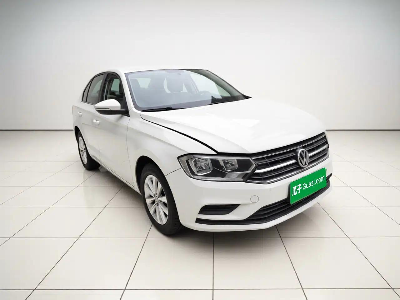 Volkswagen Bora 2017 1.6L Manual Fashion Model — миниатюра 2