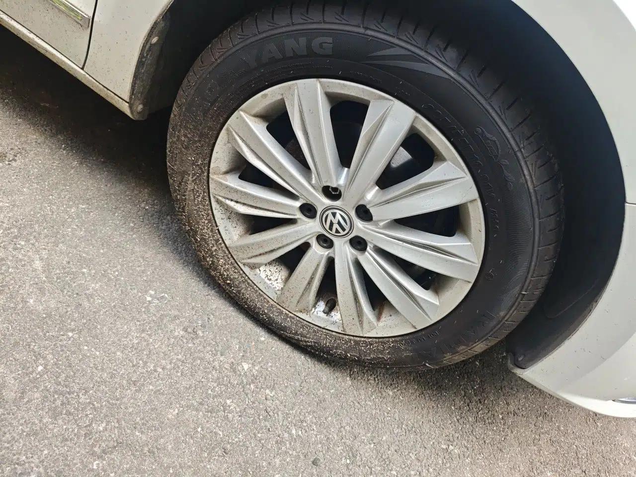 Volkswagen Bora 2018 1.5L Automatic Comfort Model — миниатюра 8