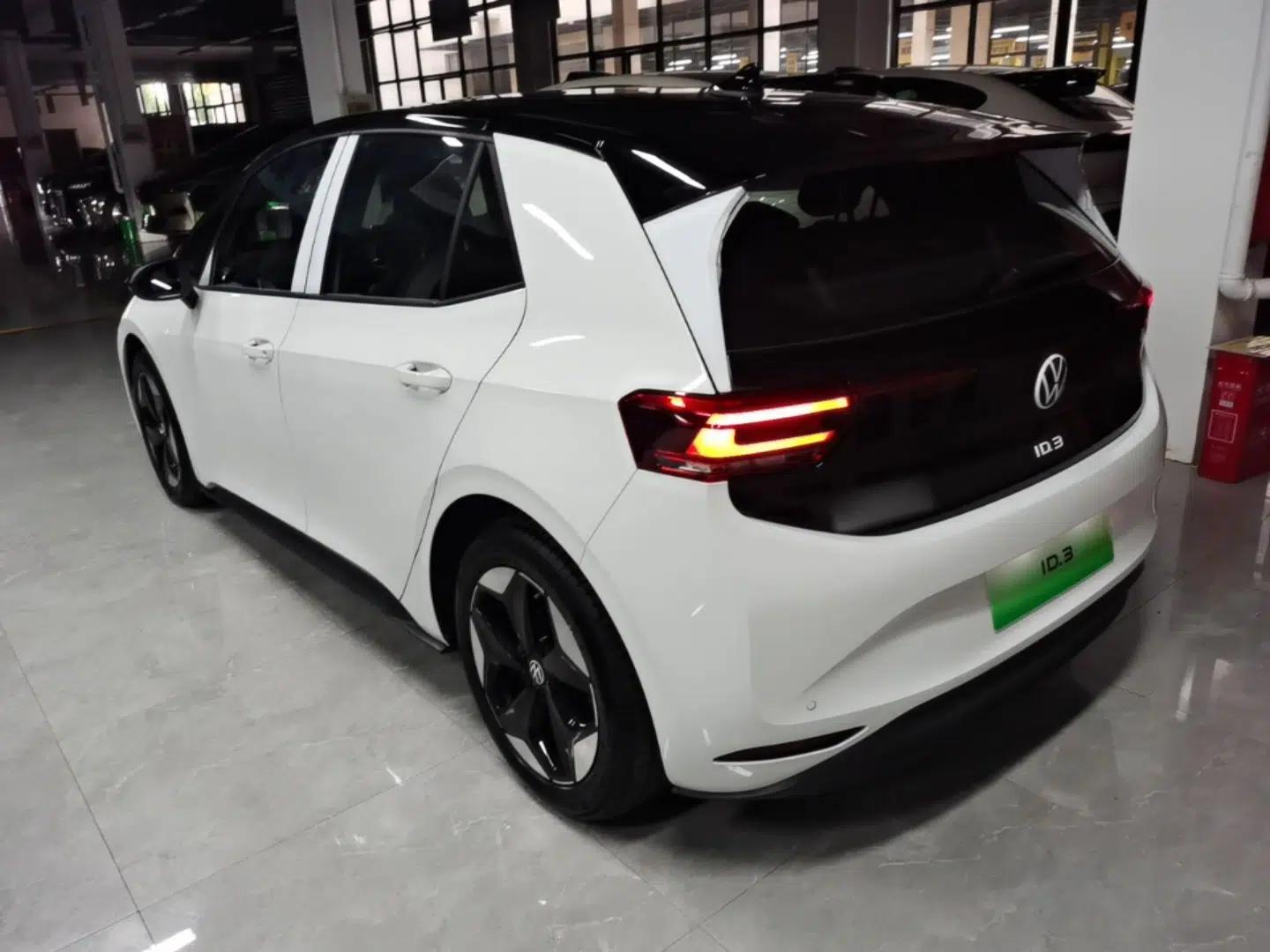 Volkswagen ID.3 2025 Revised Version Smart Edition Purely Intelligent Enjoyment Version — миниатюра 4