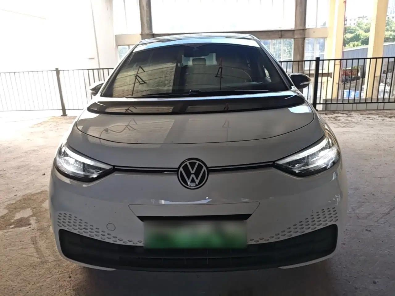 Volkswagen ID.3 2024 Outstanding Edition — миниатюра 2