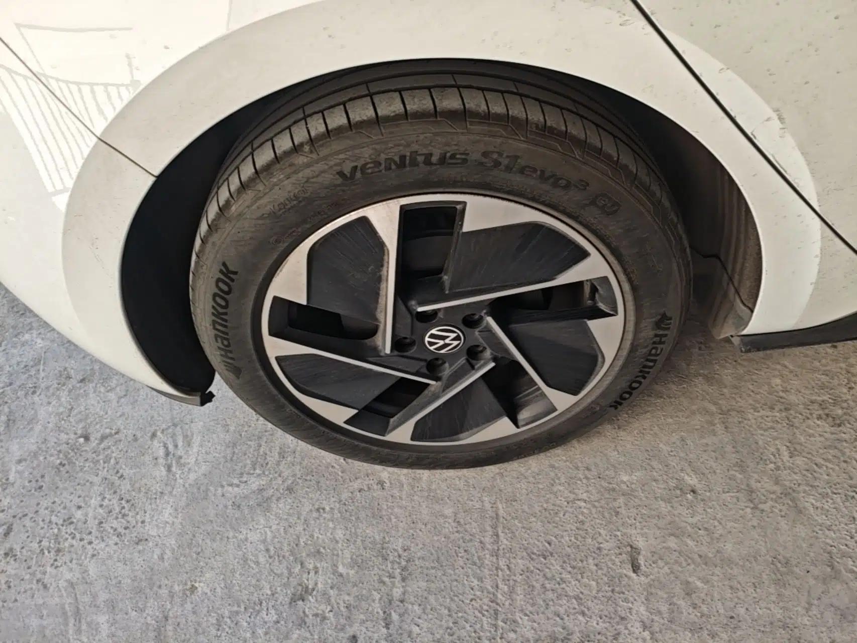 Volkswagen ID.3 2024 Outstanding Edition — миниатюра 11
