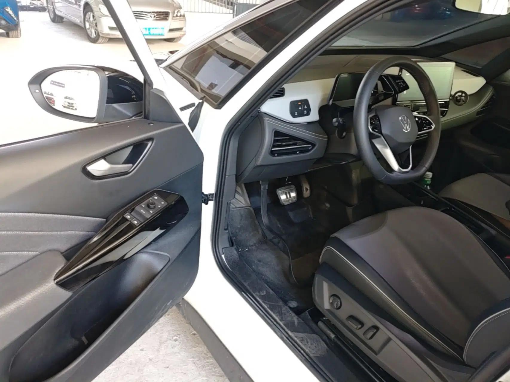 Volkswagen ID.3 2024 Outstanding Edition — миниатюра 18