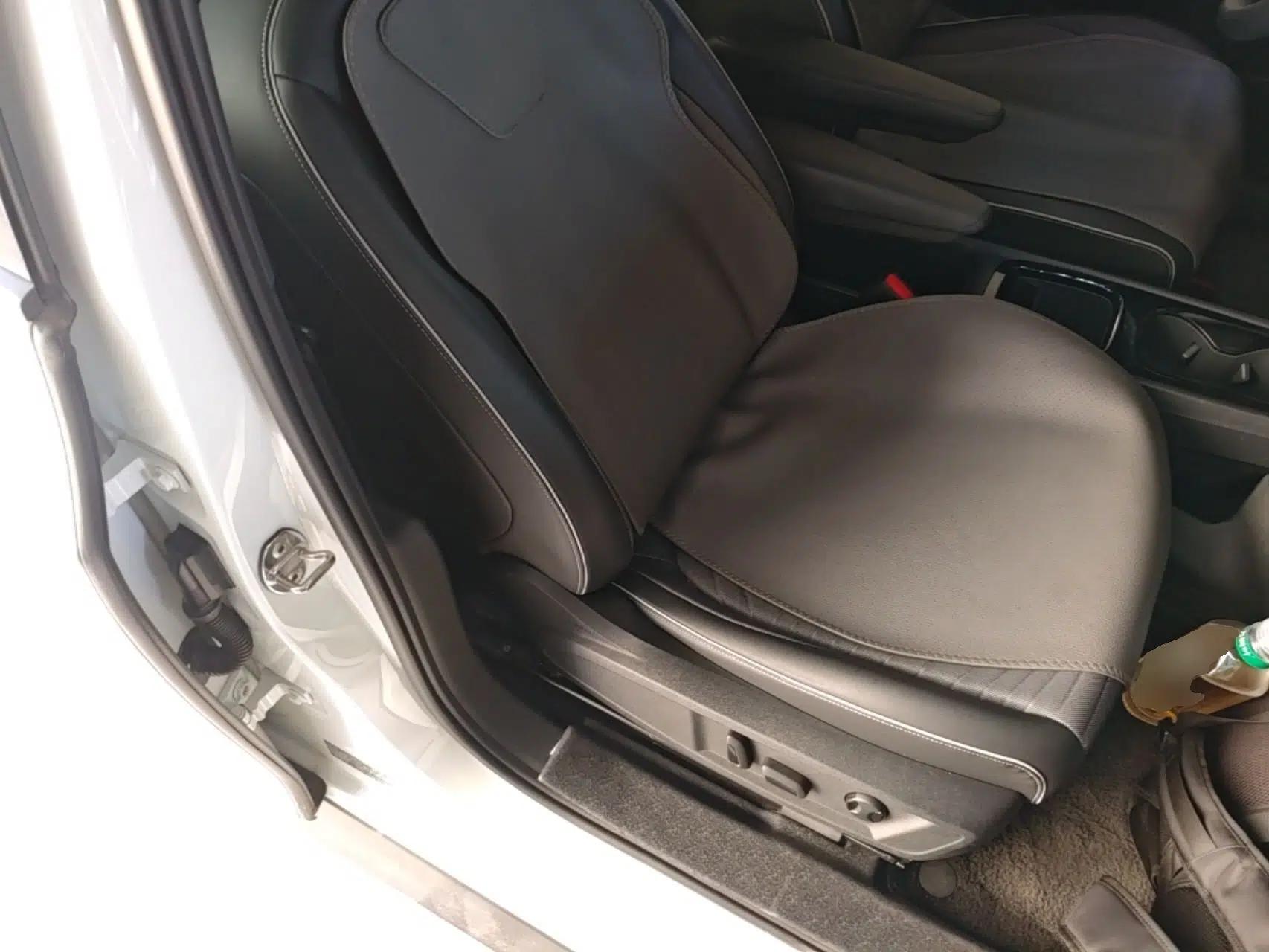Volkswagen ID.3 2024 Outstanding Edition — миниатюра 19
