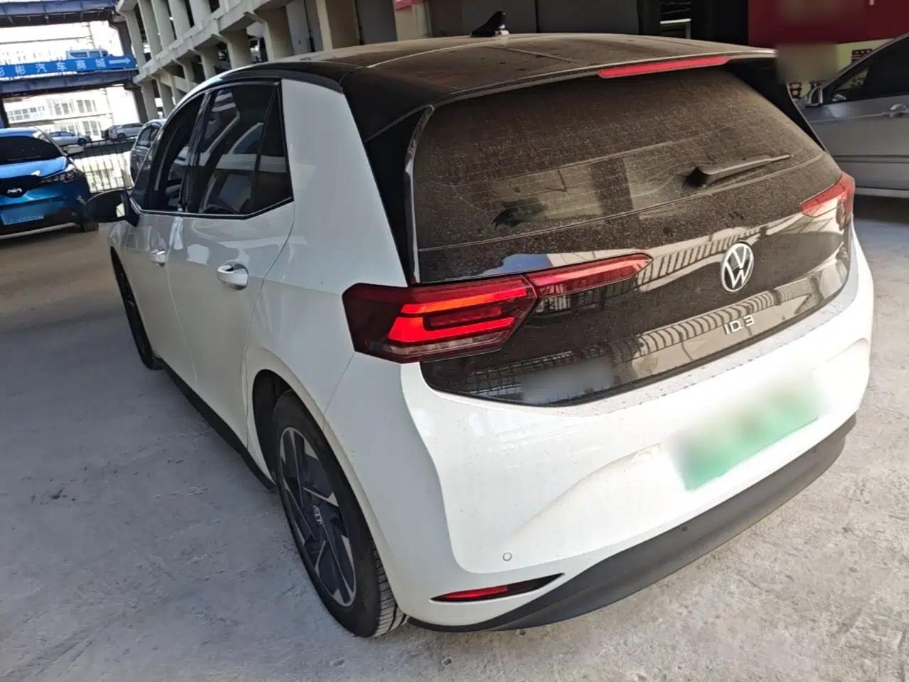 Volkswagen ID.3 2024 Outstanding Edition — миниатюра 4