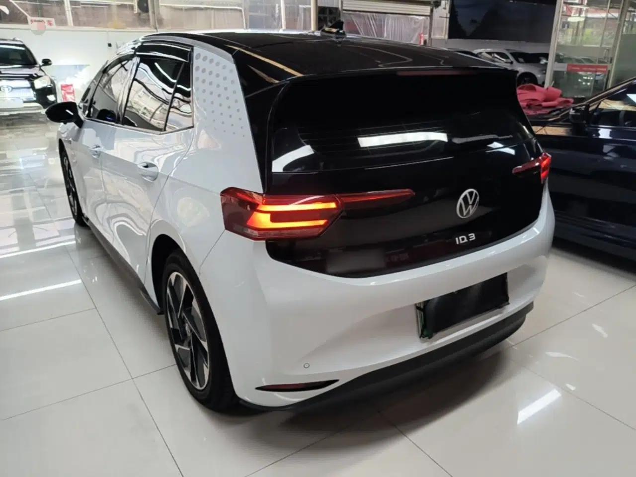 Volkswagen ID.3 2023 Pure Smart Edition — миниатюра 4