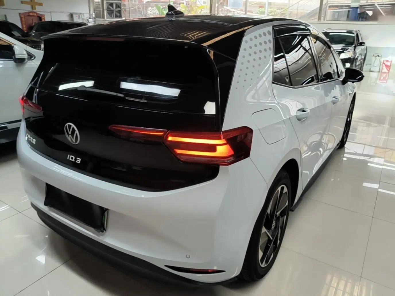 Volkswagen ID.3 2023 Pure Smart Edition — миниатюра 6