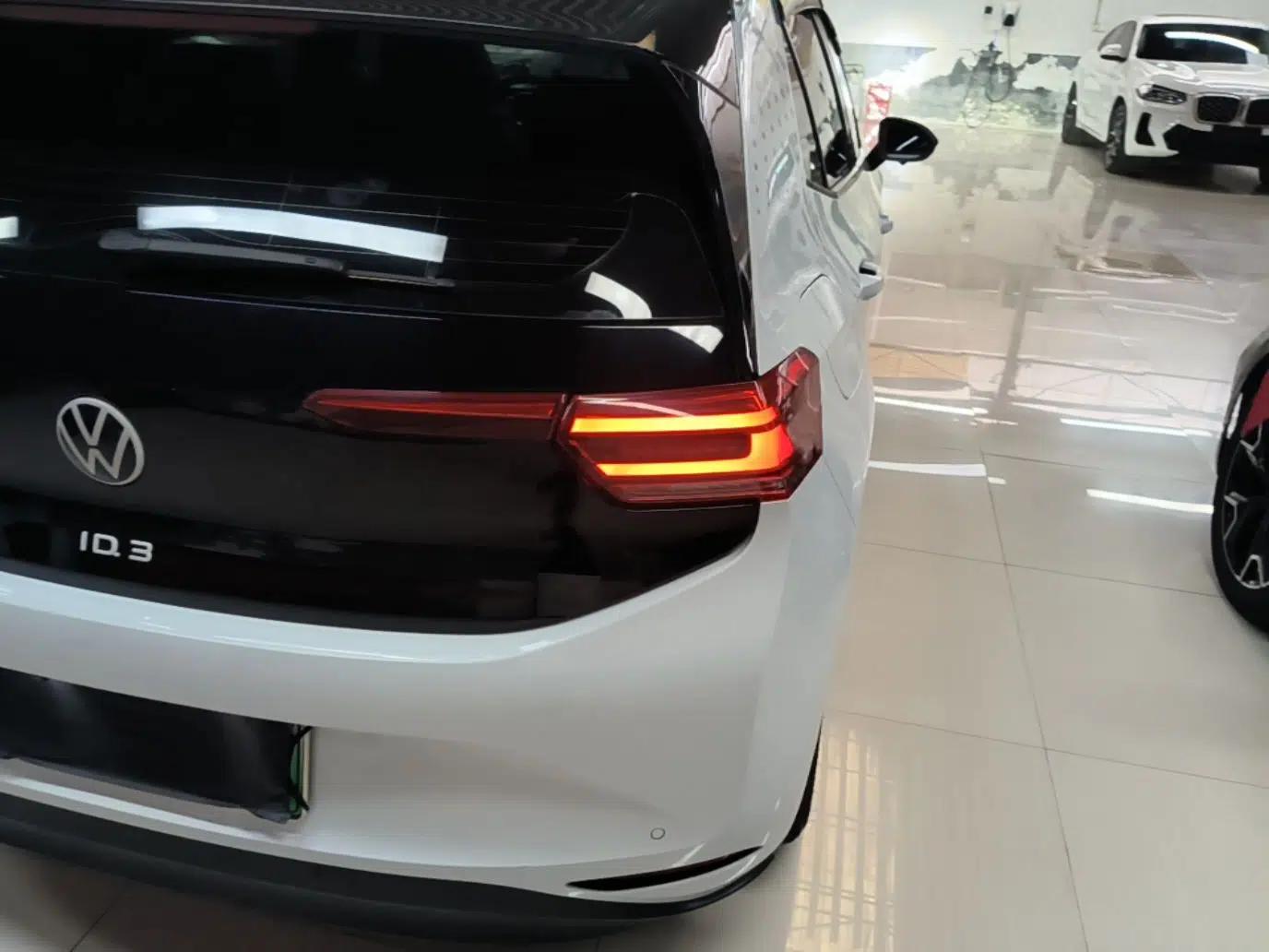 Volkswagen ID.3 2023 Pure Smart Edition — миниатюра 9