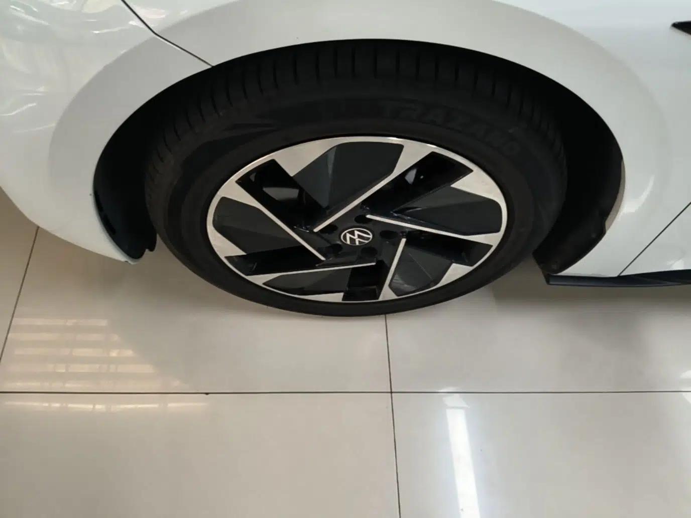 Volkswagen ID.3 2023 Pure Smart Edition — миниатюра 10