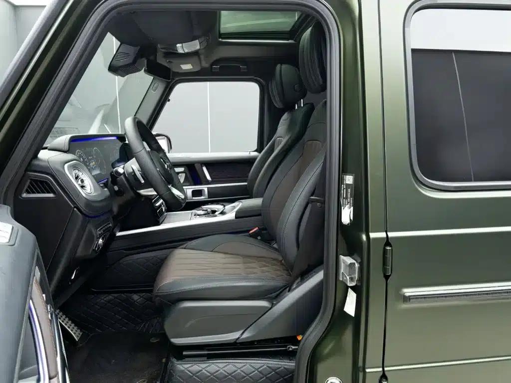 Mercedes-Benz G-Class 2024 G 500 Collector's Edition — миниатюра 12